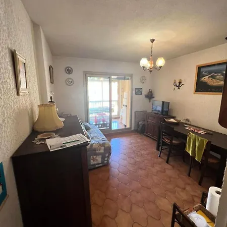 Fregate - Mignon T2 Dans Un Domaine Arboree A Proximite De La Mae-0474 *